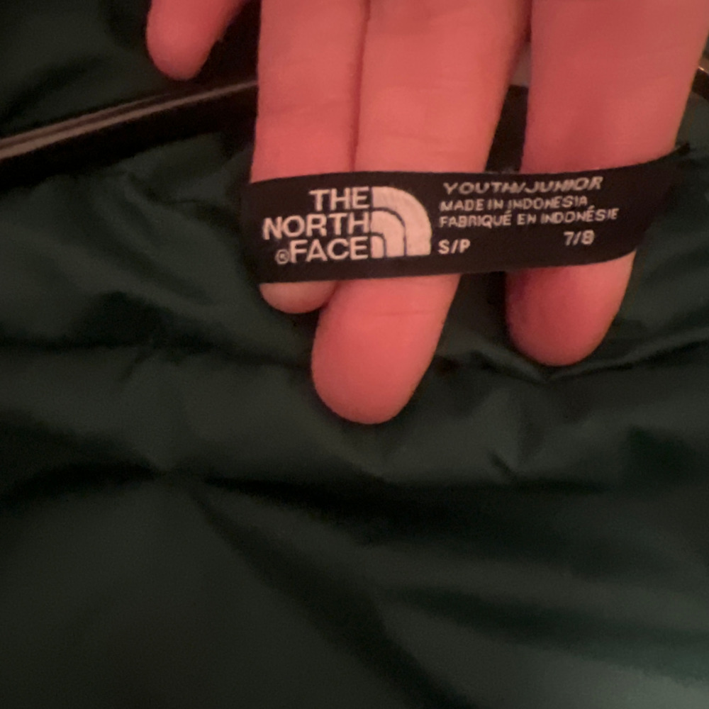 The North Face Kids Puffer Jacket – Size 7/8 - Picture 2 of 3